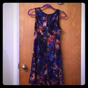 Sleeveless dress multi-color floral